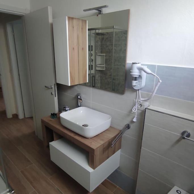 Onda Marina 2 Apartment ลาสเปเซีย ภายนอก รูปภาพ